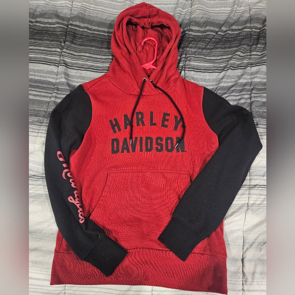 Womans Harley Davidson Sweatshirt